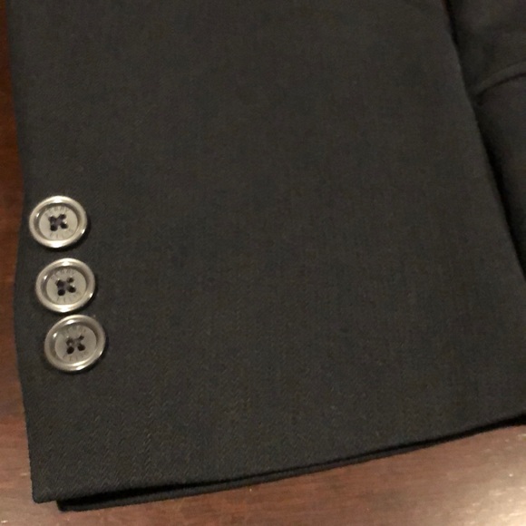 Like New Perry Ellis Sports Coat - Picture 3 of 7